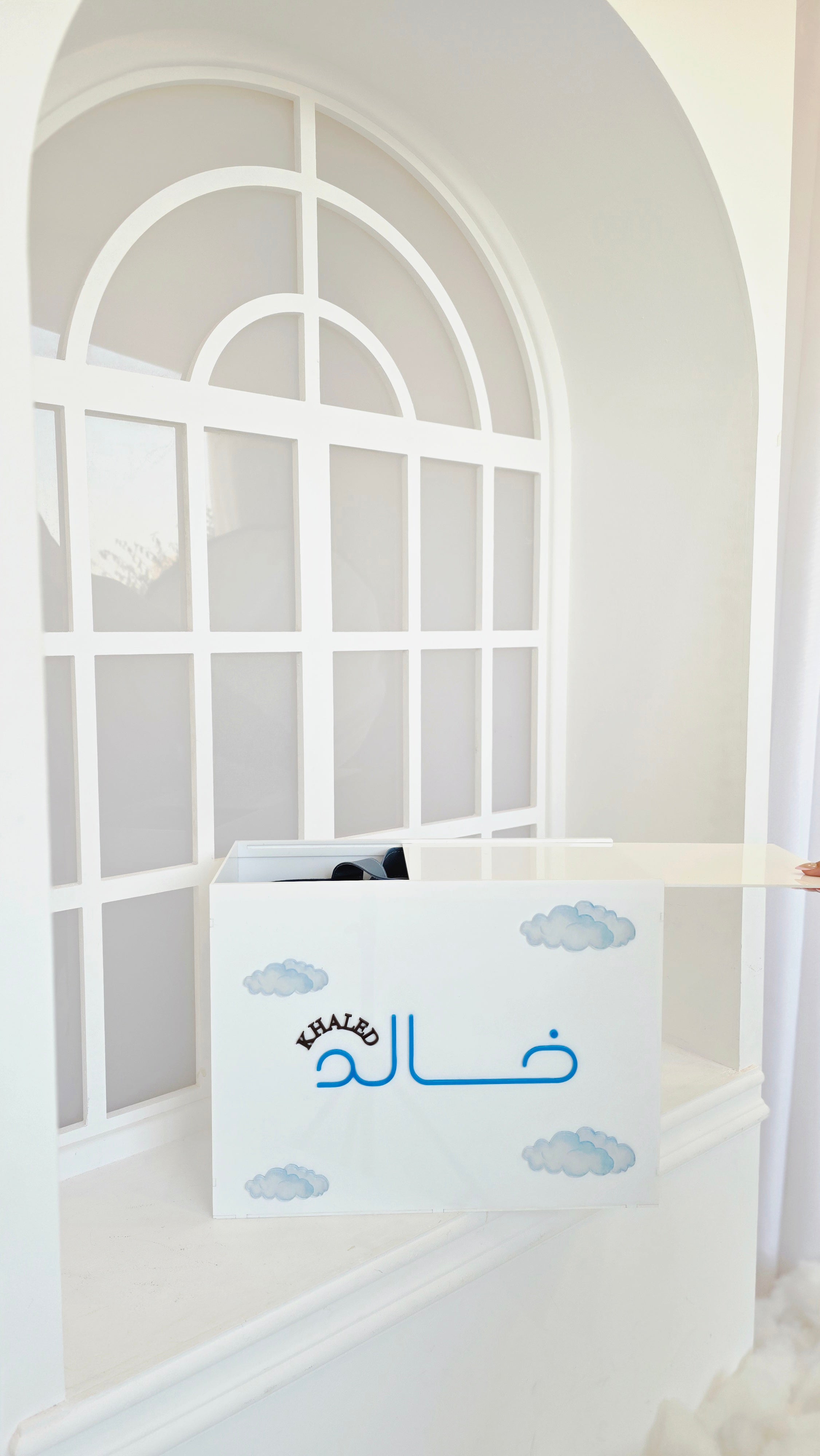 Acrylic box (clouds)